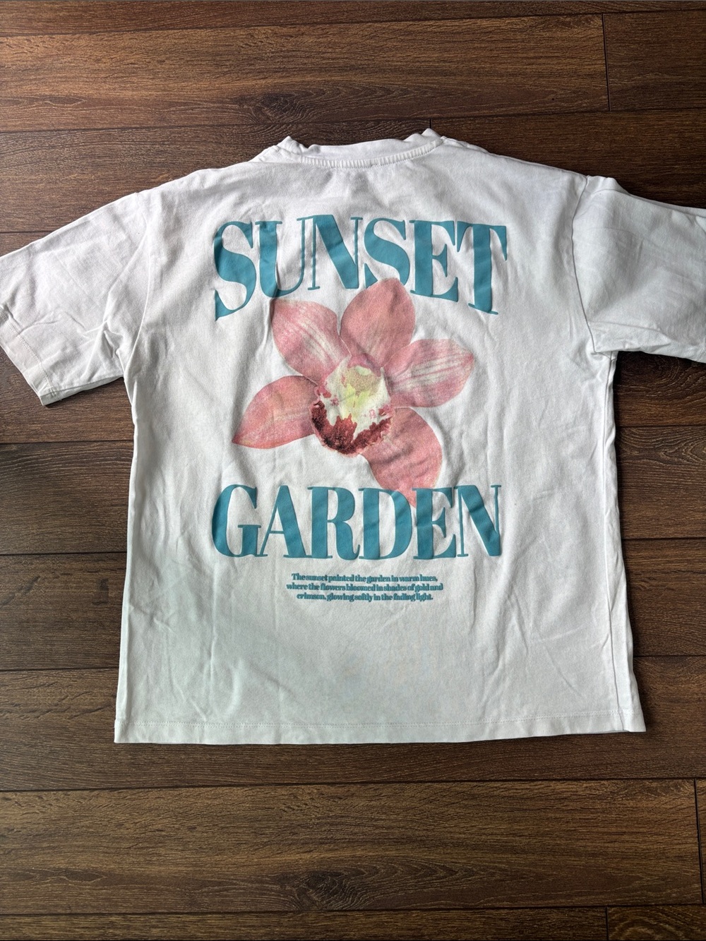 Stradivarius Sunset Garden Graphic Tee - White with Pink & Teal Print